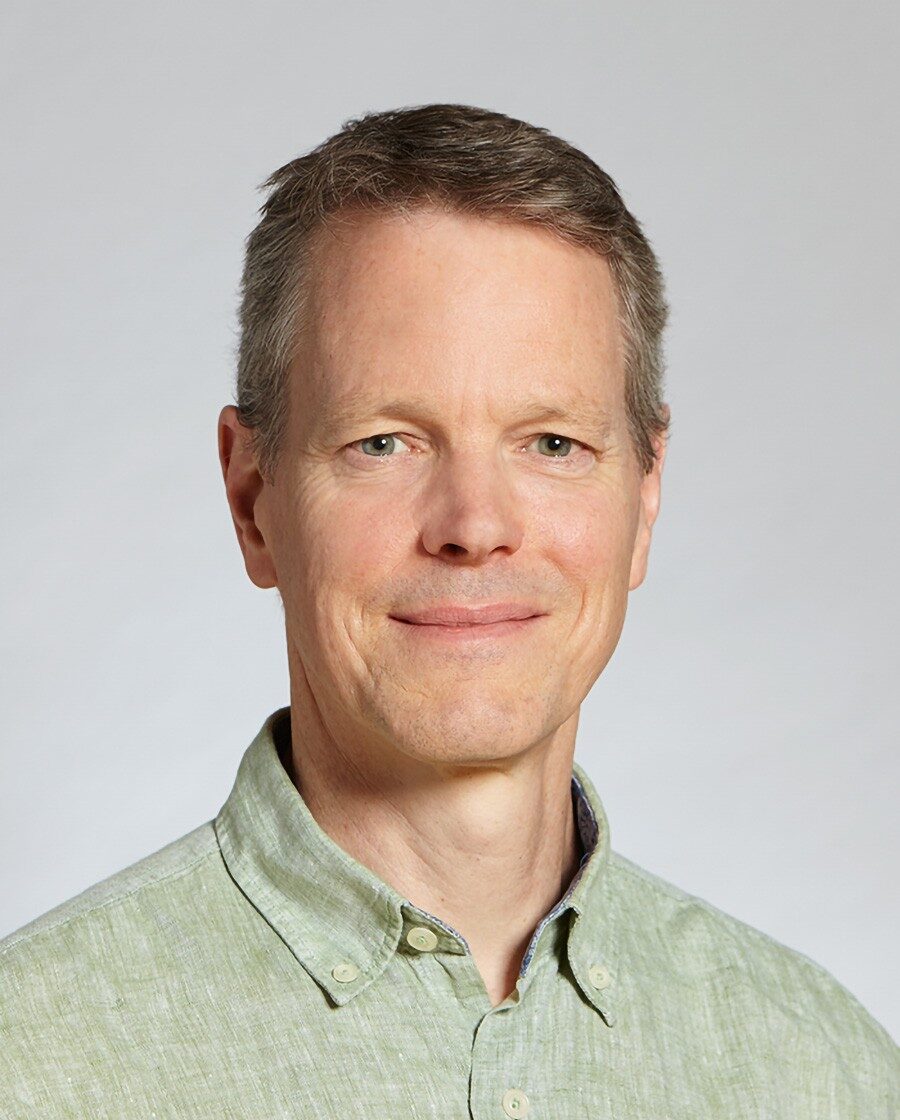 Portrait of Professor Stephen Ferguson- International Partner at ETH Zurich Headshot of Professor Stephen Ferguson